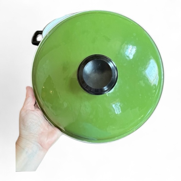 ⭐️ Vintage Mid Century Enamel Floral Cooking Pot Flower Enamelware Lid Saucepan - Picture 3 of 7